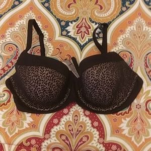 NWT Victoria's Secret Black and Nude Demi Bra